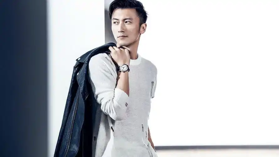 2020-06-16壁纸标签:谢霆锋成熟明星风尚壁纸封面图谢霆锋 成熟 明星