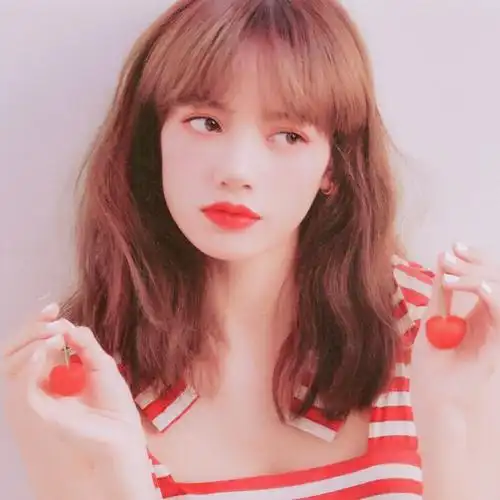 blackpink lisa 头像 ins头像