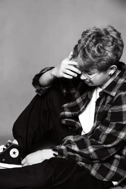 0515烟嗓少年阿冗2020全新原创单曲与我无关