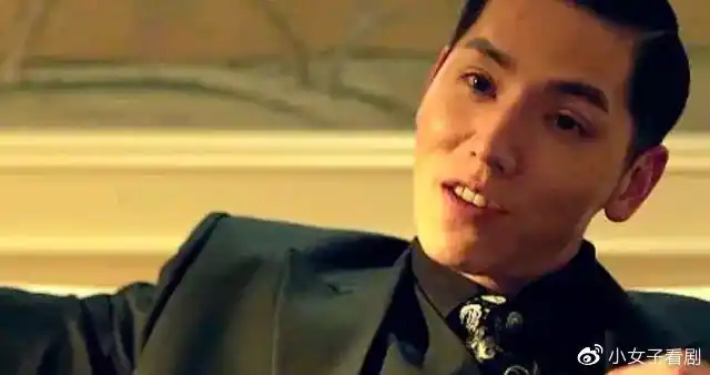 暴风眼特工蝙蝠的出现使0号间谍浮出水面