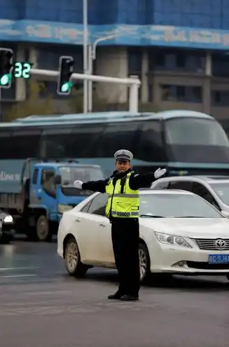 摄影家走进交通警察