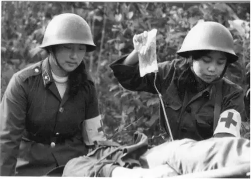 老照片颜值在线的老山女兵罕见照曝光