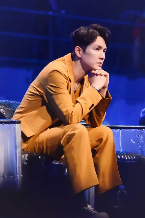 钟汉良电视剧亦舞之城##钟汉良o巡回演唱会##钟汉良冯睿