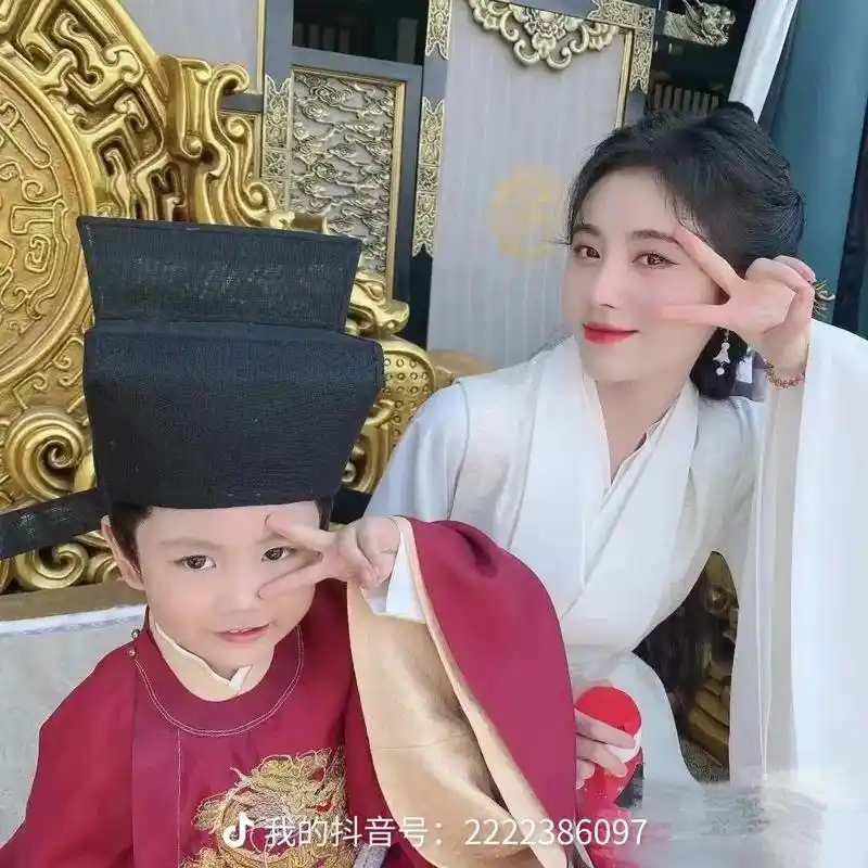 原来小鞠也喜欢小孩子啊#鞠婧祎 #蜜橘鞠婧祎 #蜜橘92 # - 抖音