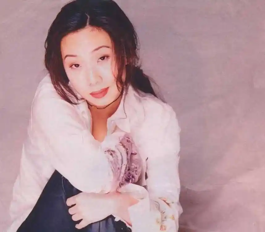 林忆莲经历5段感情情断李宗盛56岁还是单身的她在追求什么