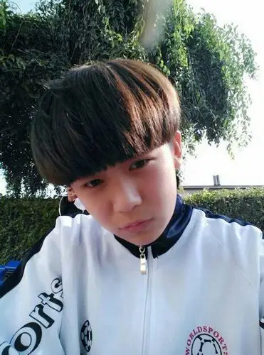 15岁初中生一蘑菇头真实照片10张