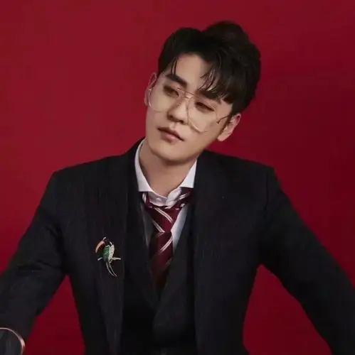 " 离开工作的张云雷完全不用顾及面子和那所谓的礼仪,语气中的嘲讽更