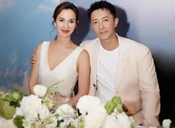 佟丽娅,董璇,霍思燕,胡彦斌,包贝尔等众多明星亮相,然而卢靖姗作为主