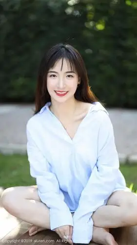 大学校花的写真照片,长相清纯,身材绝妙!