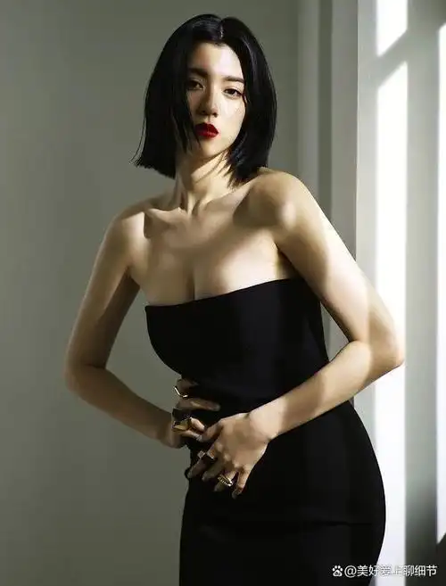 曾担任周杰伦mv女主角女星三吉彩花超有料美照辣翻网友