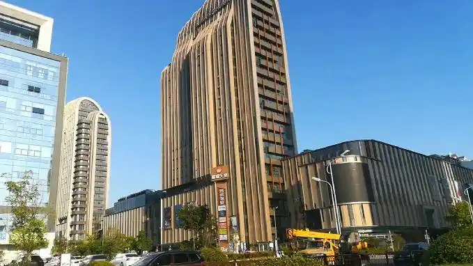 此处不输北上广号称扬州五彩世界扬州吃货逛负一层竟迷路了