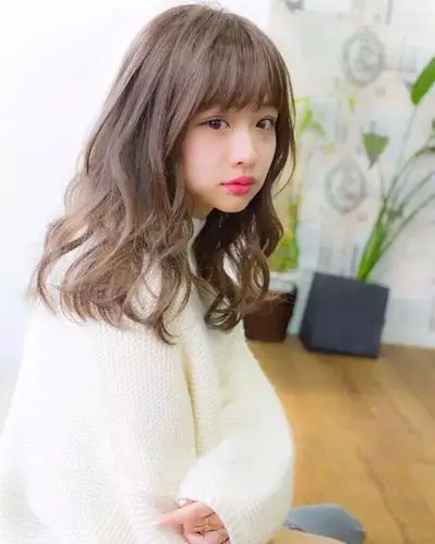 软妹自然微卷中长发,中长发图片-第2图,发型图片