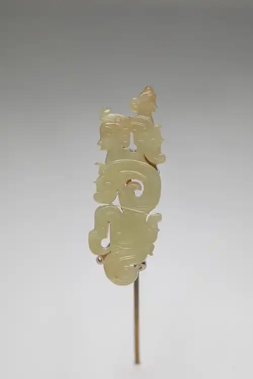 图2 「红山文化·蚌龙」 内蒙古赤峰彩陶坡遗址  图3 「凌家滩文化