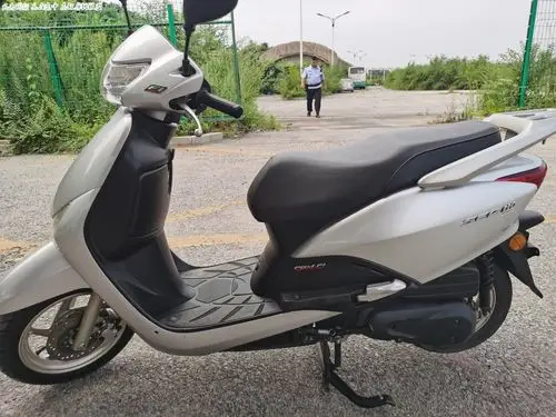 本田佳御110水冷18年手续齐全有牌照精品车况保险到9月底