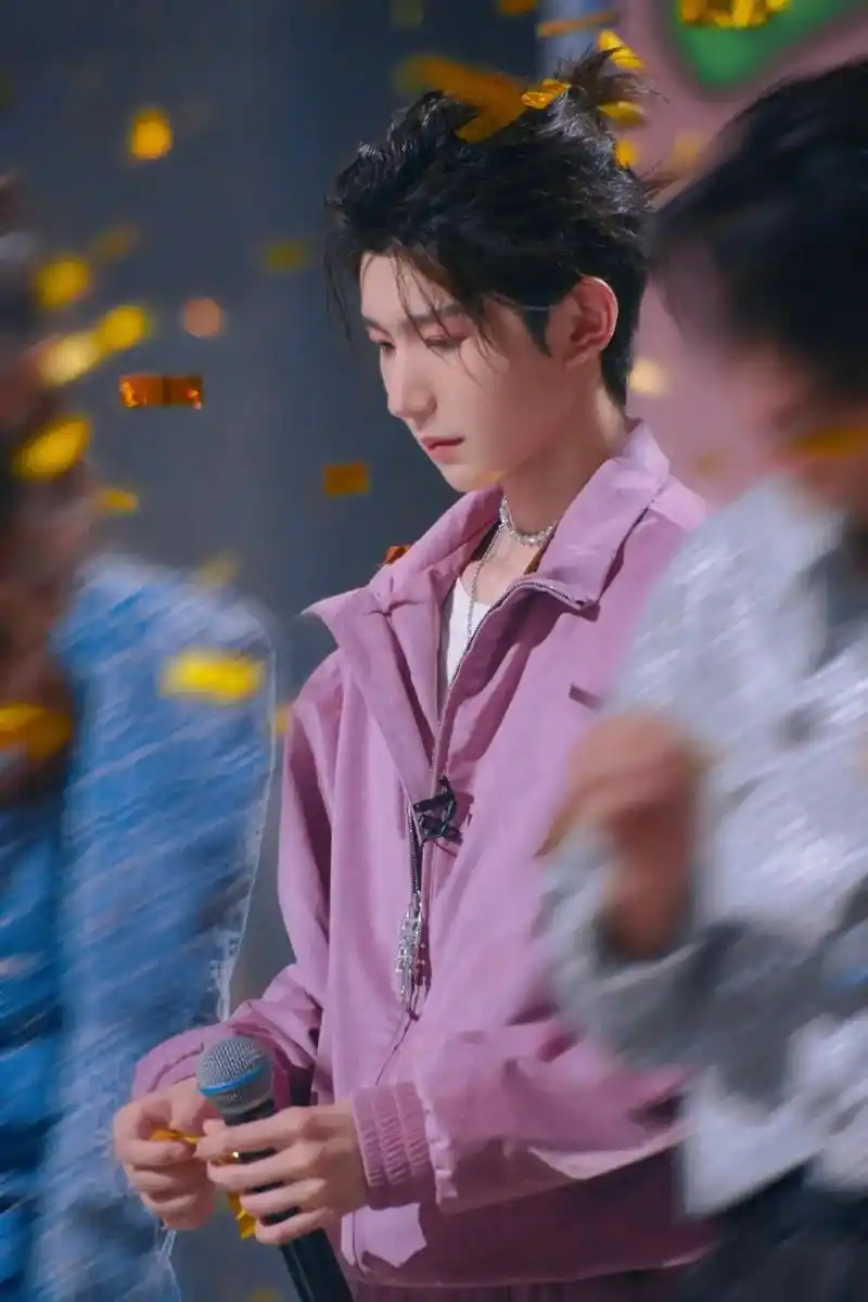 #王源 #新专辑夏野了 #明日之子王源 "在这样的独处里 我 - 抖音