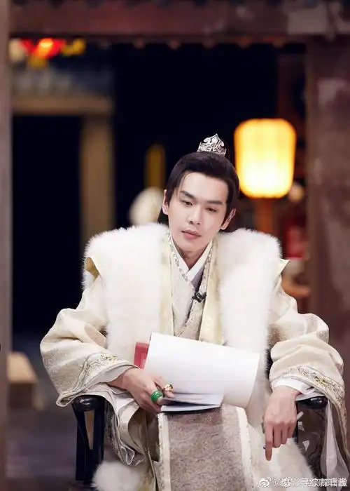 谁会不爱张若昀的古装呢