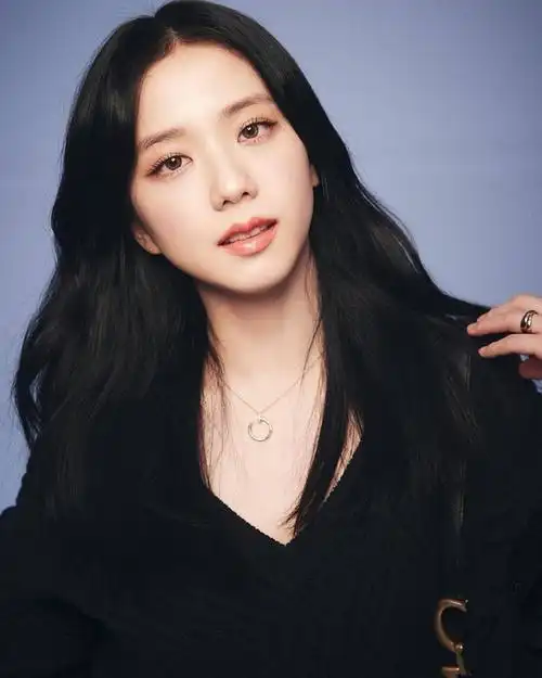 jisoo金智秀正脸照