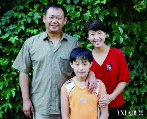 【图】欣赏闫学晶的老公林越照片 老婆对继女视如己出感动丈夫