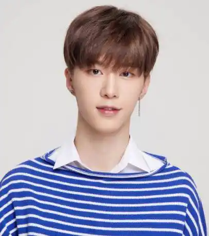 范丞丞成功出道 范冰冰露姐姐般微笑:未来可期