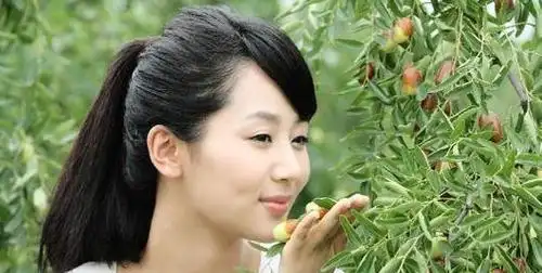 哈哈哈,小伙伴们不用伤心,"小葡萄"杨紫其实一直在我们身边.