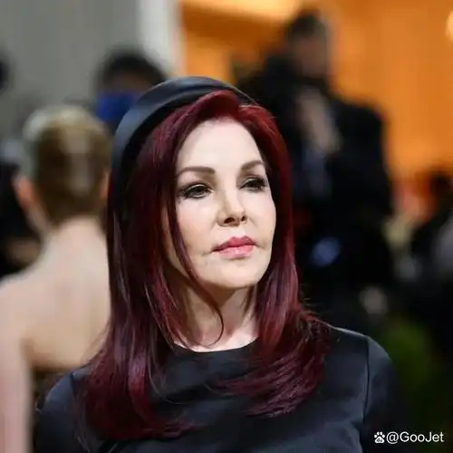 猫王女儿 lisa marie presley 心脏骤停去世,享年54岁