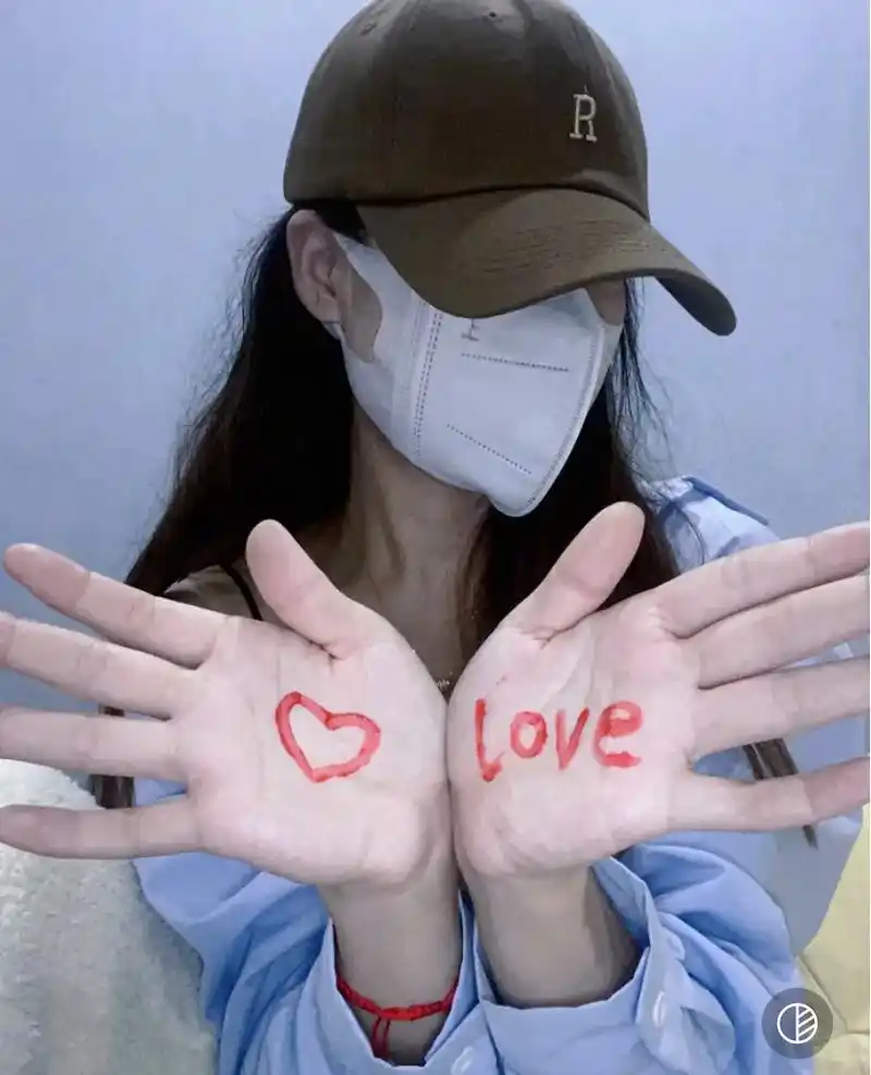 女友壁纸请查收.#口罩挡住你的脸挡不住你微笑的眼 #屏保该换 - 抖音