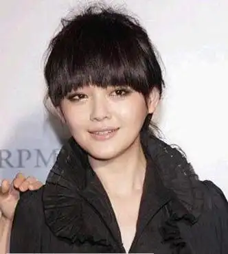 盘点女星齐刘海发型谁更清纯