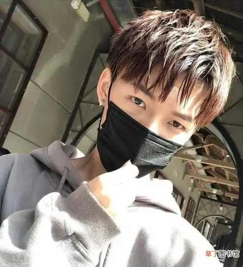 男生剪这3款刘海造型嘎嘎帅 男士刘海发型盘点