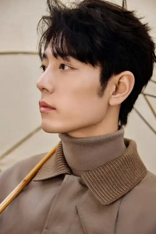 肖战##日常见肖战#  【肖战】  谁懂这个侧脸的含金量啊!