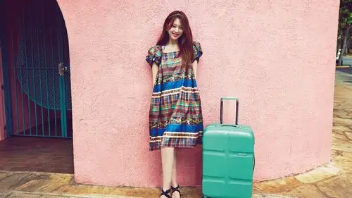 崔雪莉桌面壁纸-美女壁纸-高清美女图片-第3图-娟娟壁纸