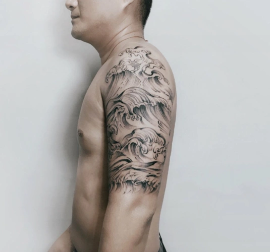 2020最新个性手臂海浪纹身图片大全9