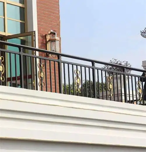 南阳 小区阳台护栏 锌钢阳台栏杆 铁艺阳台围栏 质量保证