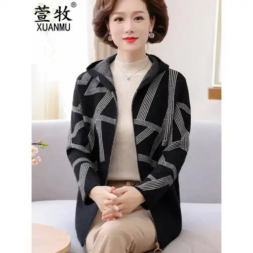 suntek春秋新款妈妈连帽短外套四五十岁时尚上衣夹克中年女秋装宽松