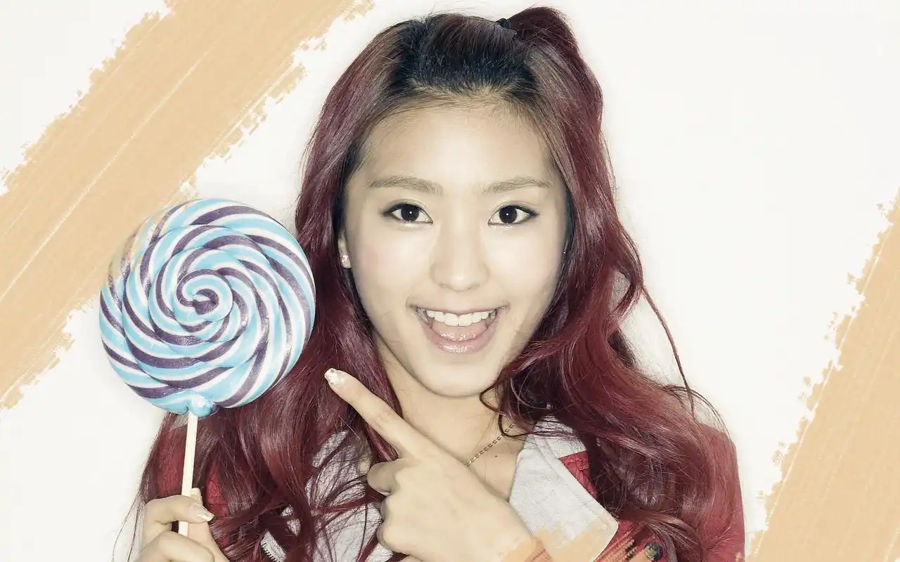 sistar成员尹宝拉写真高清壁纸