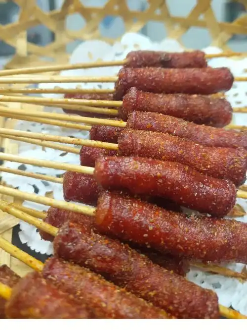 学校摆摊就靠这个油炸腊肠串收入4777