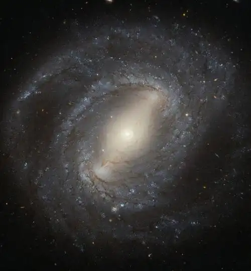 nasa拍摄螺旋星系 光芒璀璨