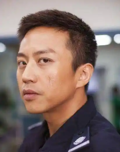 44岁邓超的"陨落"是国产娱乐影业的悲剧_父母_表演_父亲