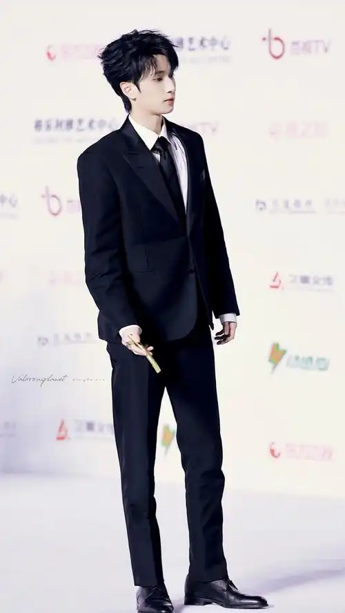 严浩翔东方风云榜