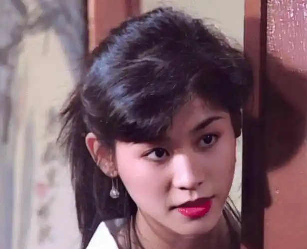 原创谁说宣萱是靠气质出道看到她23岁时的旧照才知道啥叫惊艳时光