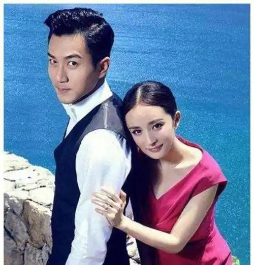 短短几个月的拍摄,杨幂就爱上了这个,可能是每个女孩心中都有一个大叔