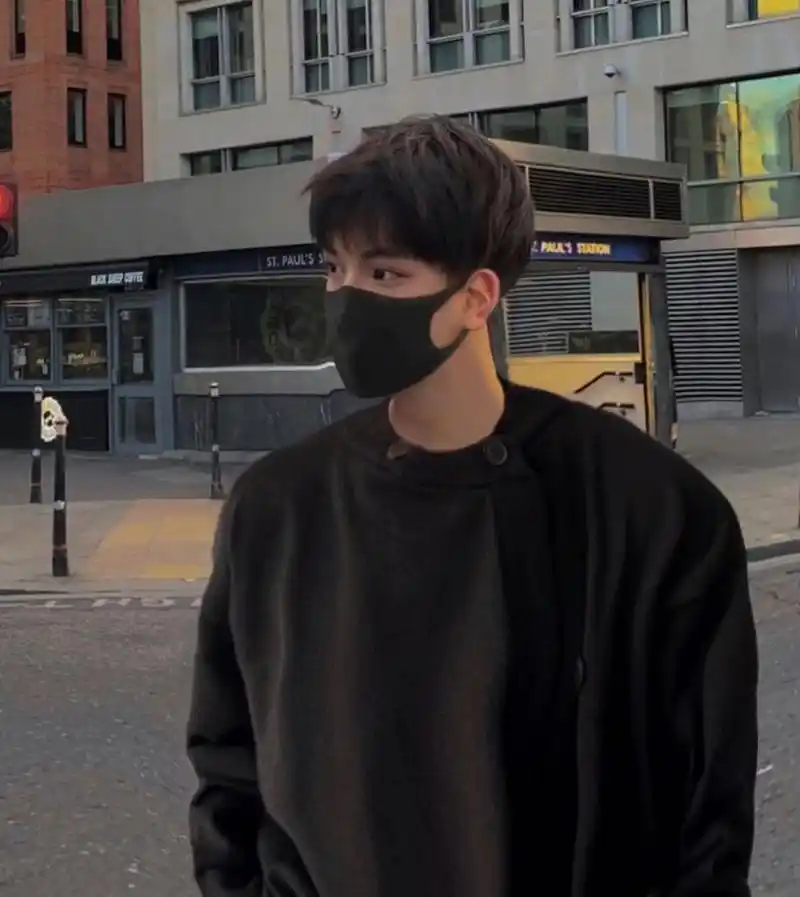 发型不男生发型