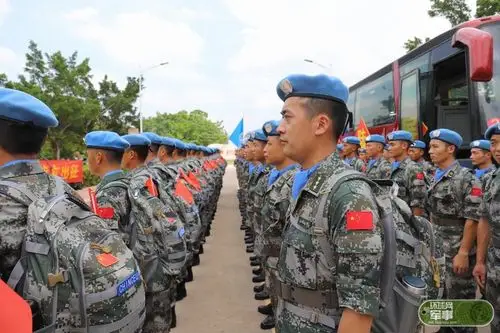 出征,中国蓝盔!第十七批赴黎维和部队出发