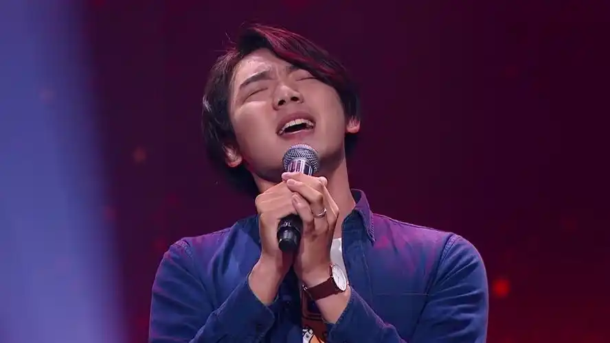 开学强心歌#徐暐翔《他在那里》这首歌应该是本季好声音到现在为止我