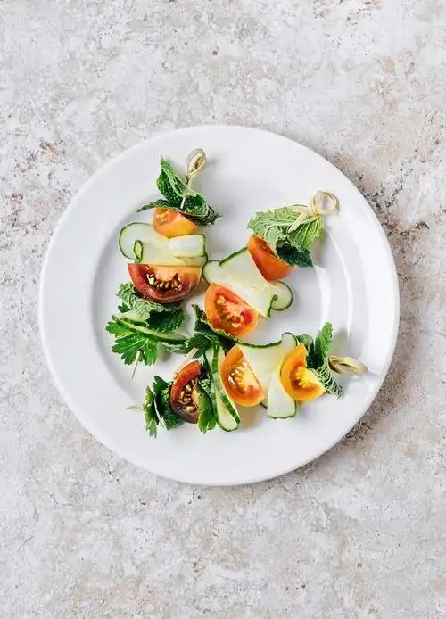 以下是100种新手可以尝试的厨房摆盘方法,希望能给你一些灵感