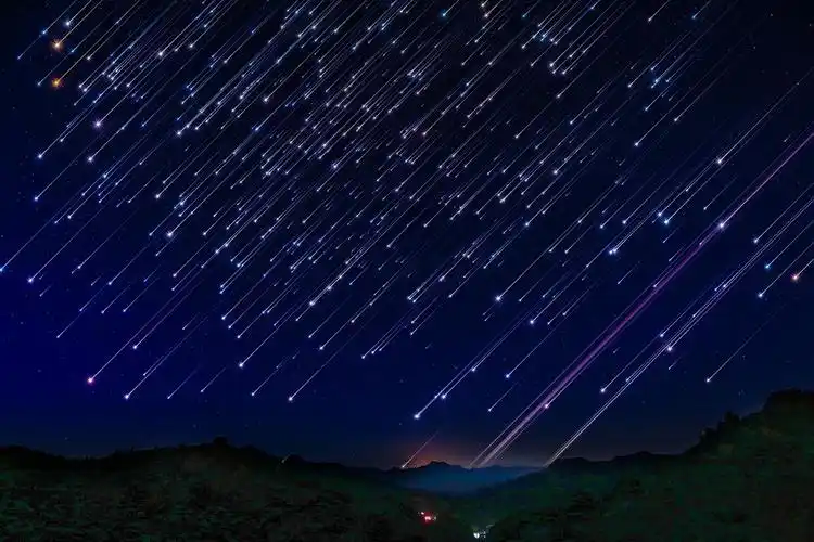 【图片3】漫天飞舞流星雨▪--蜂鸟论坛照片套图