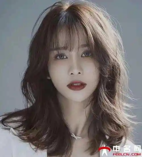 2021韩式短发学生女热门学生发型推荐