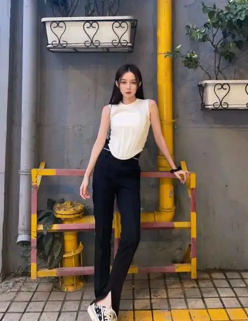 歌手汪小敏神仙颜值如此精致的面容只有上佛祖才能点化出来