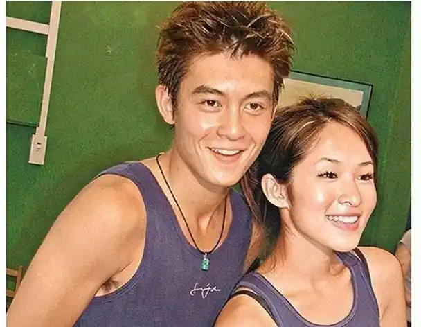 19年换17个男朋友?43岁的"音乐女王"萧亚轩脸蛋变化大!