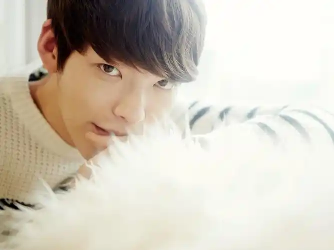 金宇彬,金贤中,韩国,模特,演员,长腿男神,长腿欧巴,画报,小鲜肉,美男