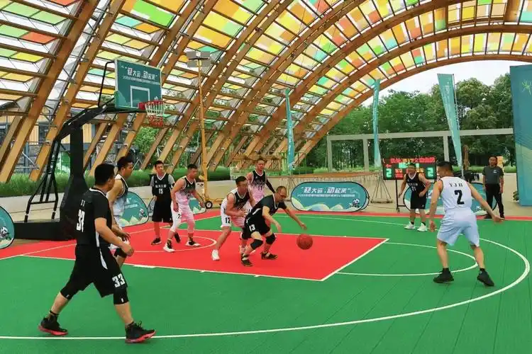 天府绿道嘉年华-u8,u10篮球赛活动时间:2024年5月4日—5月5日活动地点